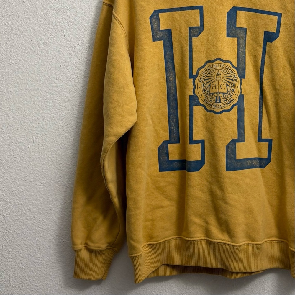 Hollister Yellow Crewneck Sweater Sweatshirt size xxs